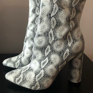 Fashion Nova Snakeskin Boot